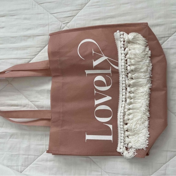 Rue De Seine East Gown US Size 6 - Picture 8 of 14